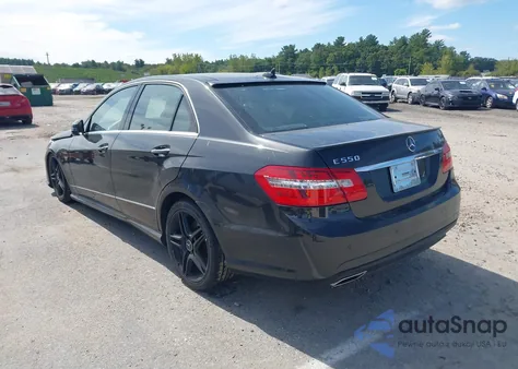 2011 Mercedes-Benz E 550 4Matic из США, поврежденный, VIN WDDHF9AB9BA292806